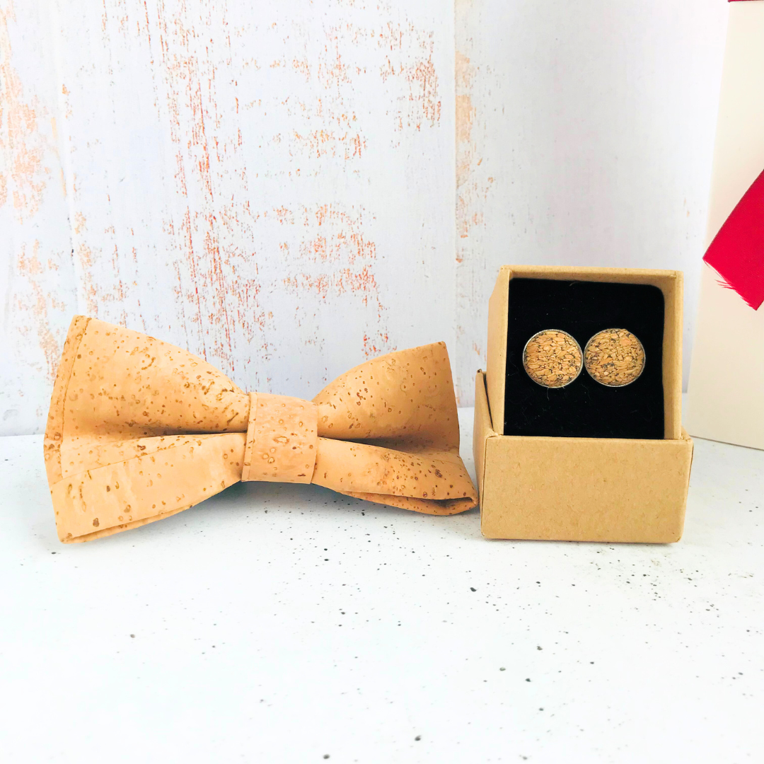 set de regalo hombre corbatín + colleras para camisa de corcho portugués cuero vegano