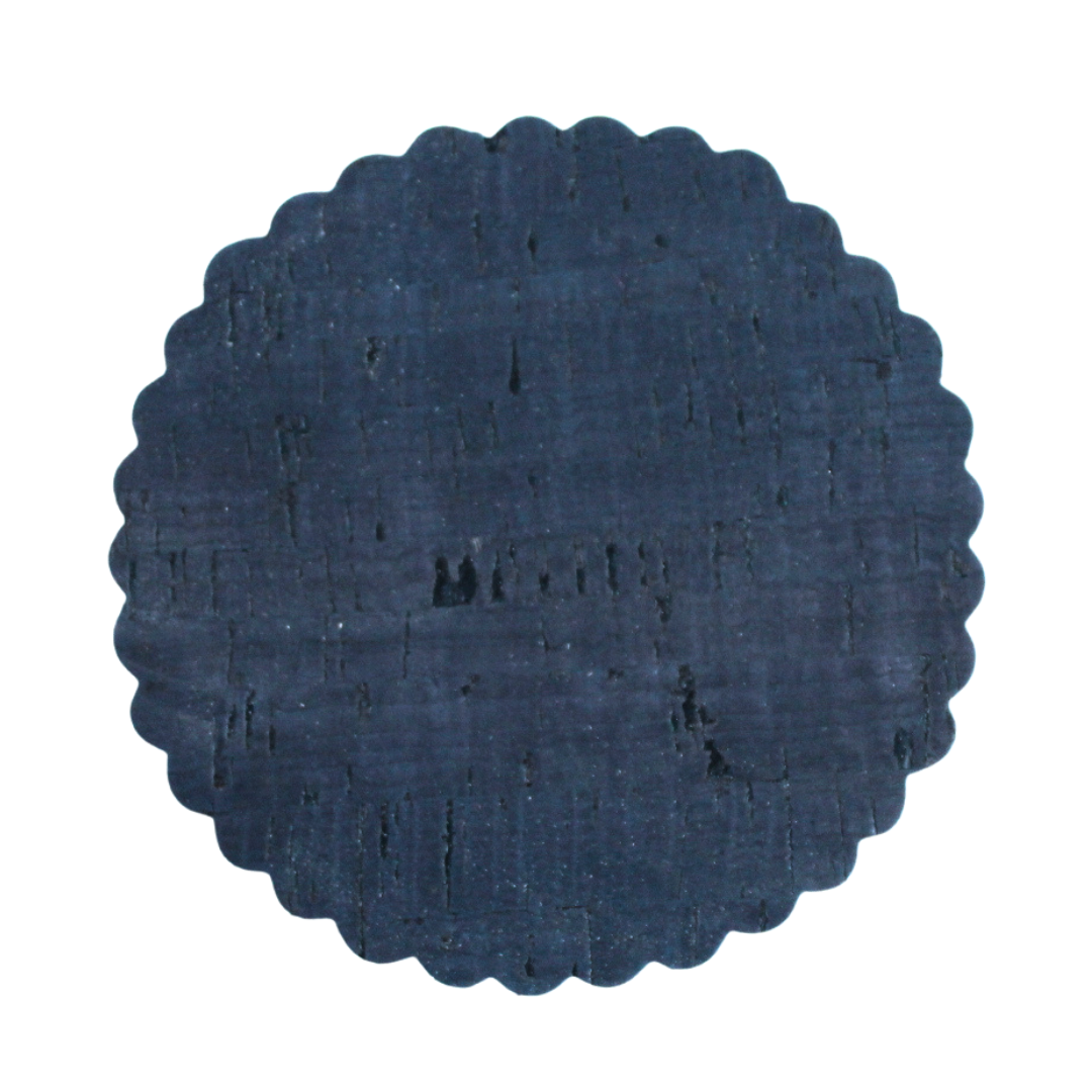 Posavaso de corcho con base de madera color azul marino oscuro o navy blue