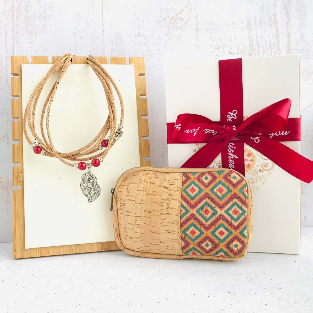 Set de regalo mujer Collar de corcho corazón de viana y mini cosmetiquero de corcho portugués