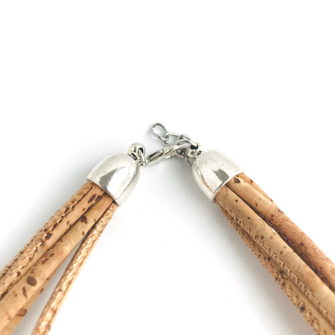 Collar de corcho portugués