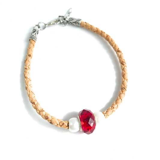 Pulsera de corcho portugués trenzado y zamac piedra color rojo y blanco moda mujer tendencia bisutería joyería sustentable ecológica