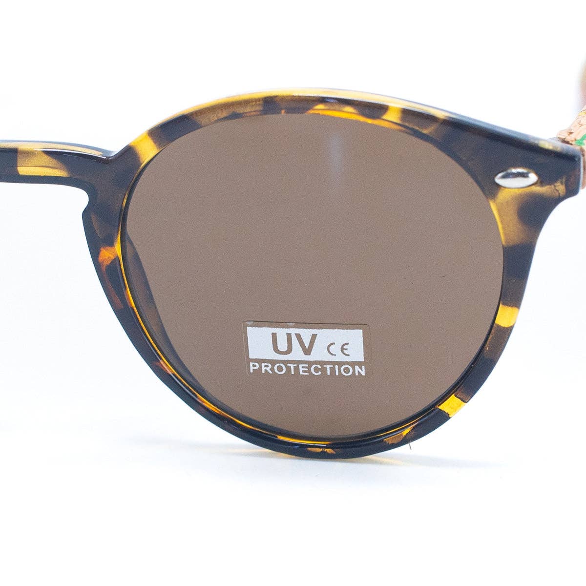 Lentes de sol protección uv de corcho natural marco marmolado moda sustentable y vegano